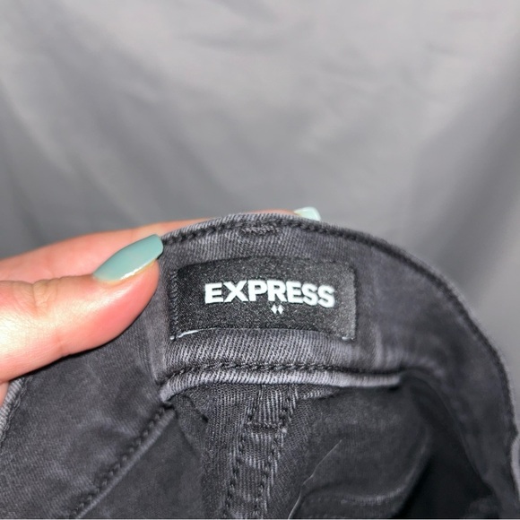 Express Mom Shorts Black Jean Shortie with rolled hem super high rise bottoms - Picture 5 of 6